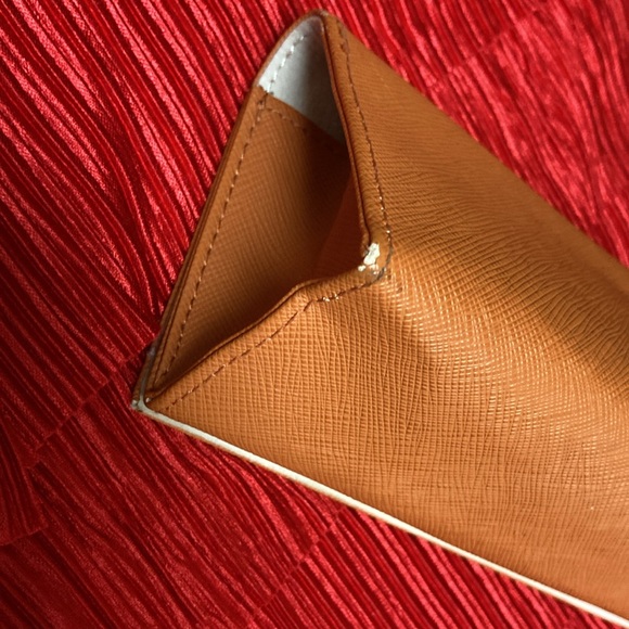 Tory Burch Women’s Prescription Sunglasses and Case - Picture 12 of 16